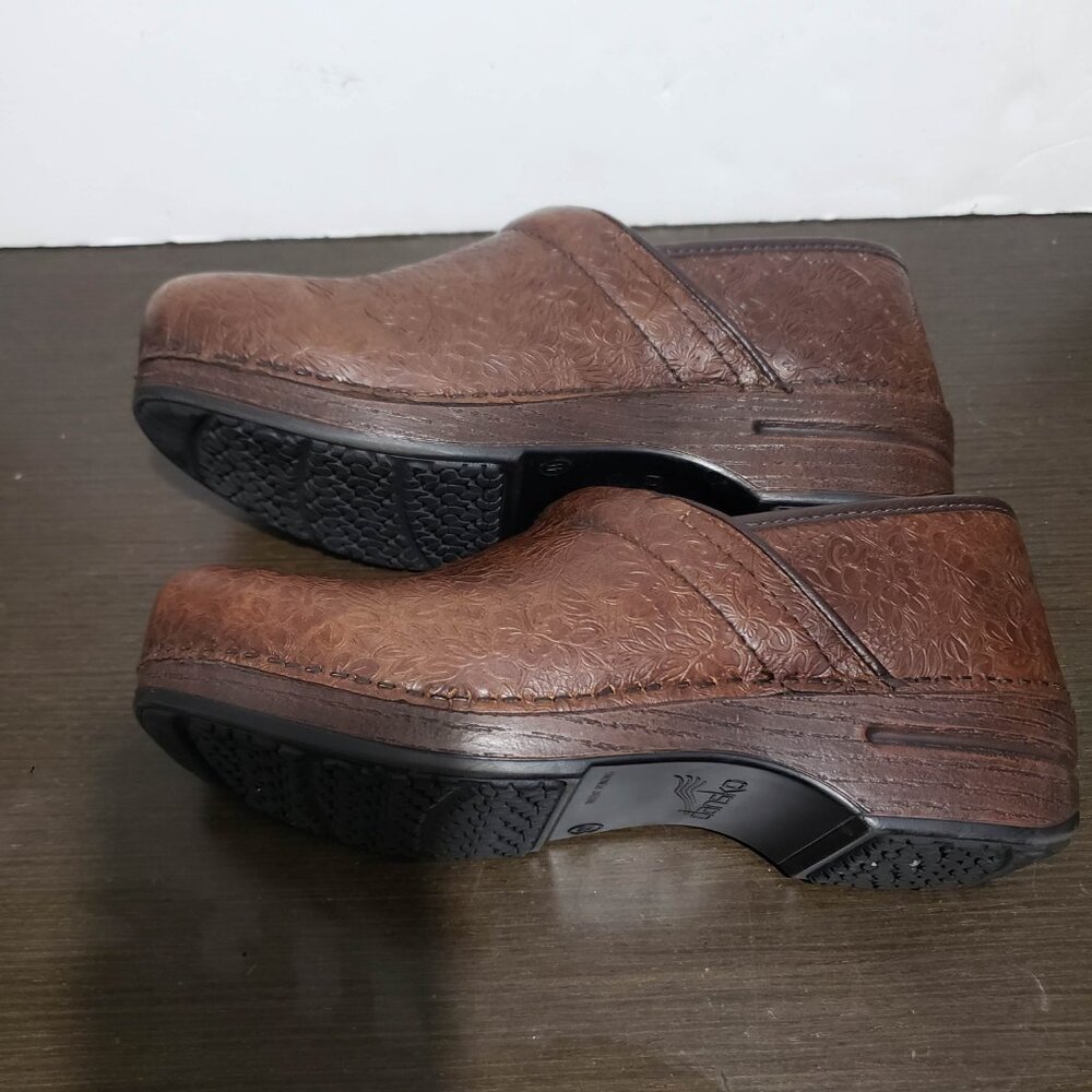 Dansko Professional Brown Leather Embossed Clogs Shoes US 10.5-11/EU 41 - Picture 9 of 14
